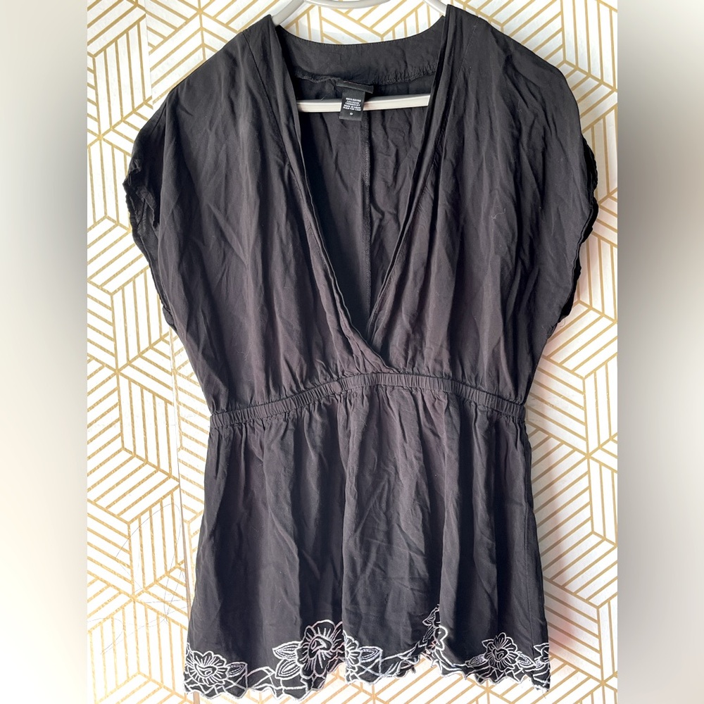Torrid Mini Black Dress Embroidered white Size 0